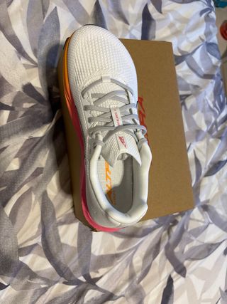 Zapatillas Altra Blancas y Rosas