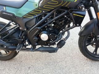Benelli Leoncino 125cc Verde/Negra