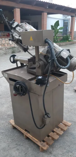 Sierra de cinta FABRIS 270M