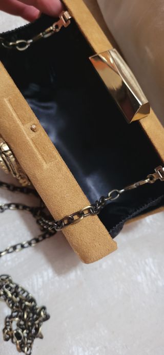 Bolso cartera con cadena