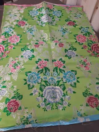 Tela brocada floral verde para chaleco fallero