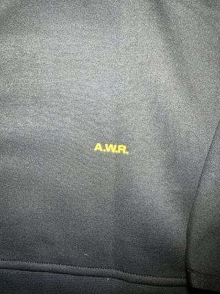 Conjunto Nike NOCTA Negro y Dorado