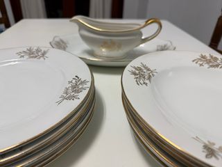 Vajilla de porcelana dorada