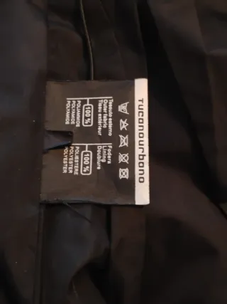 Chaqueta de moto con protección en hombro y codo