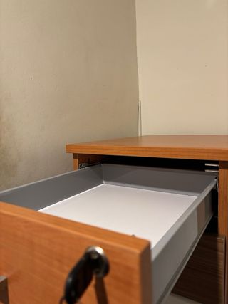 Cajonera moderna con llave