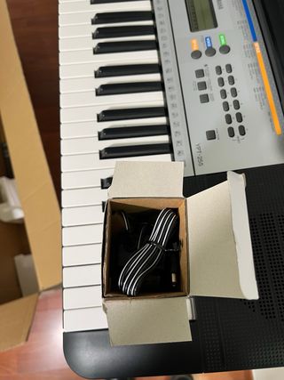 Teclado Yamaha YPT-255