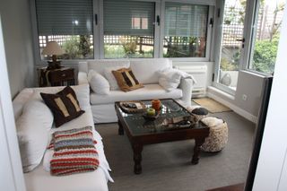 Mesa de Centro Baja con Reja India