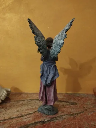 Angelo Delprado statuetta