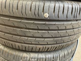 Neumáticos Continental 215/60/17 96H