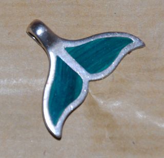 Colgante cola de ballena esmaltada