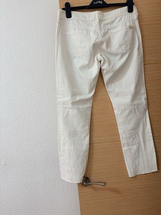 Pantalón vaquero blanco Mango mujer