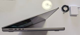 Apple Macbook Pro 16" M1 Max 1TB 32GB Sùper Precio