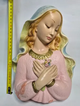 Virgen María figura decorativa