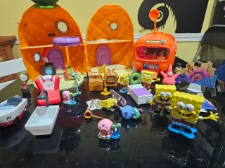 Casa Piña y Autobús Bob Esponja