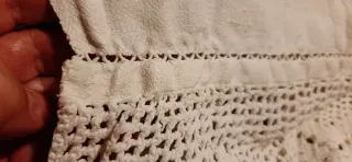 Asciugamano vintage con monogramma e uncinetto