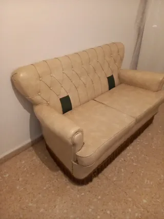 Sofá y sillones vintage piel sky beige