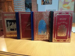 4 libros clásicos tapa dura con dorados