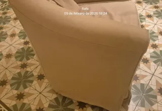 Sofá individual beige tela