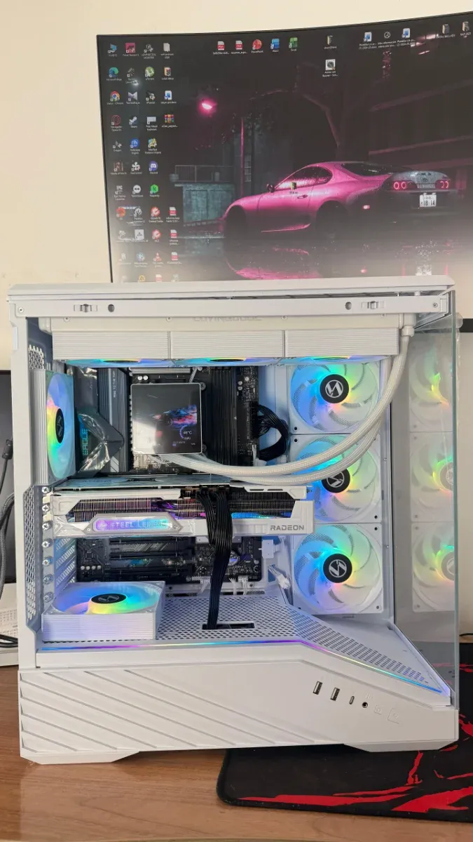 PC Gaming Ryzen 7 9800X3D + 7900XT 32GB 1TB