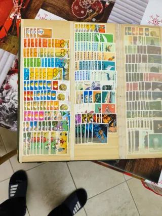 Volume francobolli 102