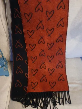 Bufanda Victoria's Secret Corazones