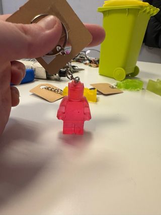 Llaveros figuras Lego translúcidas