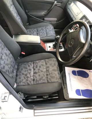 Mercedes Clase C 1998 VOLANTE A LA DERCHA