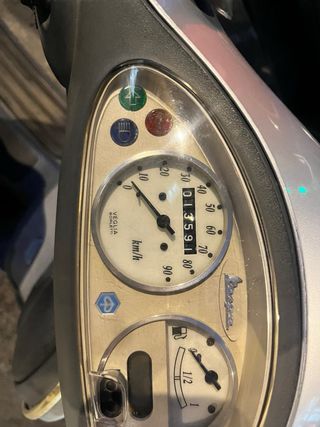 OFERTA!! Piaggio Vespa ET2 50cc Carb Plata