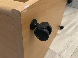 Mueble auxiliar con ruedas