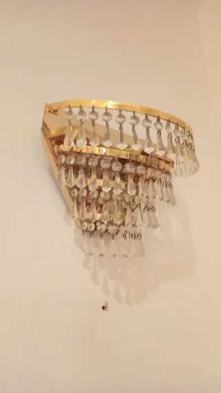 Pareja de apliques de cristal vintage dorados