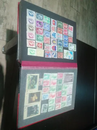 Album francobolli pieno