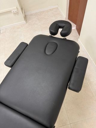 Camilla masaje o tatuaje