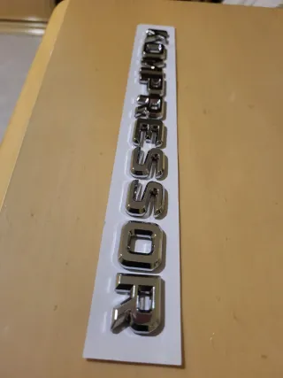 Logo posteriore e laterale kompressor