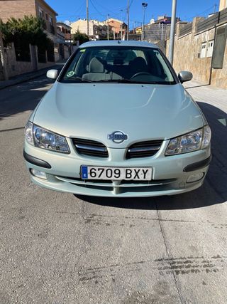 Nissan Almera 2002