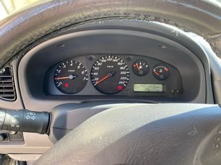 Nissan Almera 2002