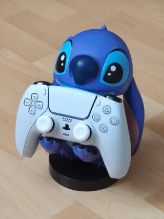 Soporte para mando de Stitch. Mando no incluido.