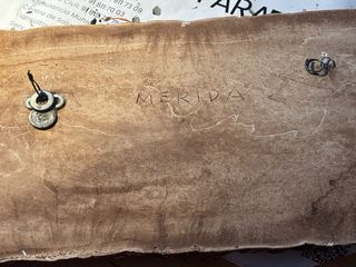 Placa de relieve antigua batalla barro