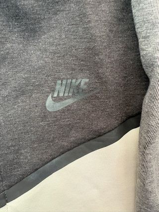 Felpa Nike Tech Solo Grigio Bianco
