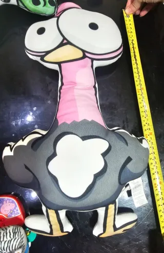 Lote peluches animales: avestruz, cocodrilo, periq