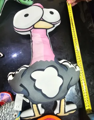 Lote peluches animales: avestruz, cocodrilo, periq