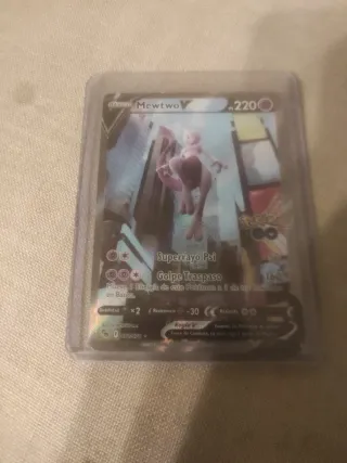 Carta Pokémon Mewtwo V - Pokémon GO