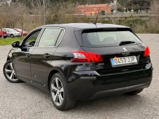 Peugeot 308 2016
