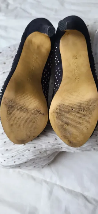 Zapatos de tacon fiesta, negro y dorado 1 uso