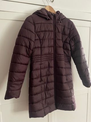 Abrigo plumífero granate Primark