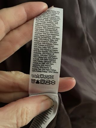 Abrigo plumífero granate Primark