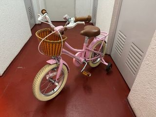 Bicicleta infantil niña rosa con cesta