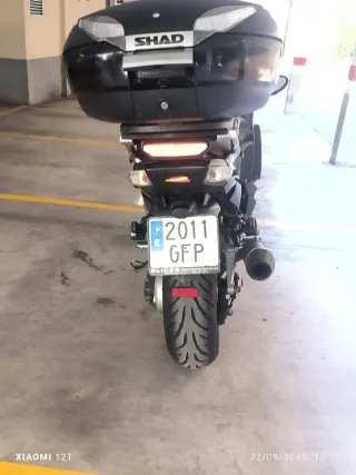 Kawasaki 1400 GTR Negra