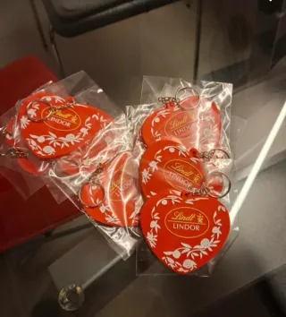 N. 6 Portachiavi Lindt Cuore Rosso