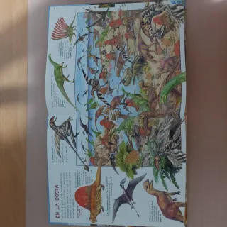 Libro Infantil "Busca los Dinosaurios" - Editorial