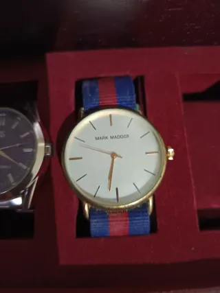 Caja de madera para guardar relojes(relojes inclui